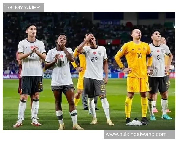 中国足球惨败日本队五球失利引发球迷热议与反思