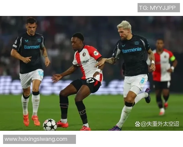 勒沃库森与汉诺威96的激烈对决回顾及精彩瞬间分析 勒沃库森与汉诺威96的激烈对决回顾及精彩瞬间分析