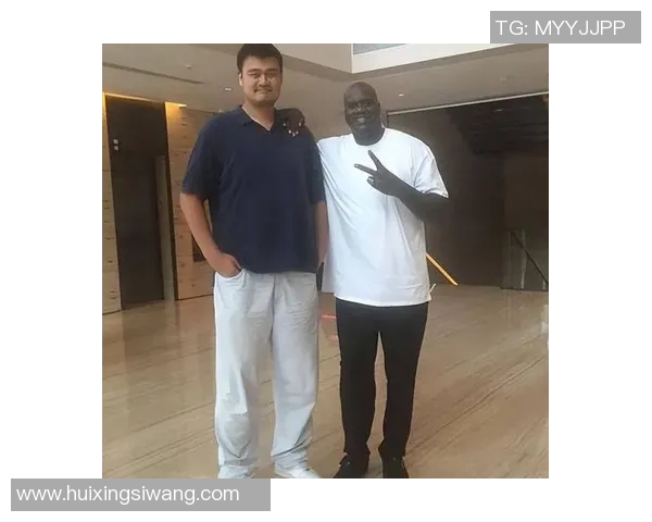 奥尼尔与录像中的姚明对决谁才是篮球巨星的真正代表
